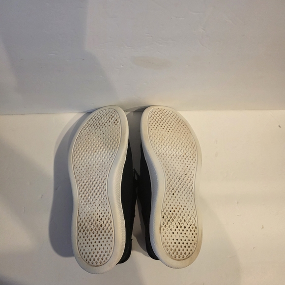 Skechers Womens Hands Free  Black  Shoes Sneakers Size 9.5 - Picture 6 of 6